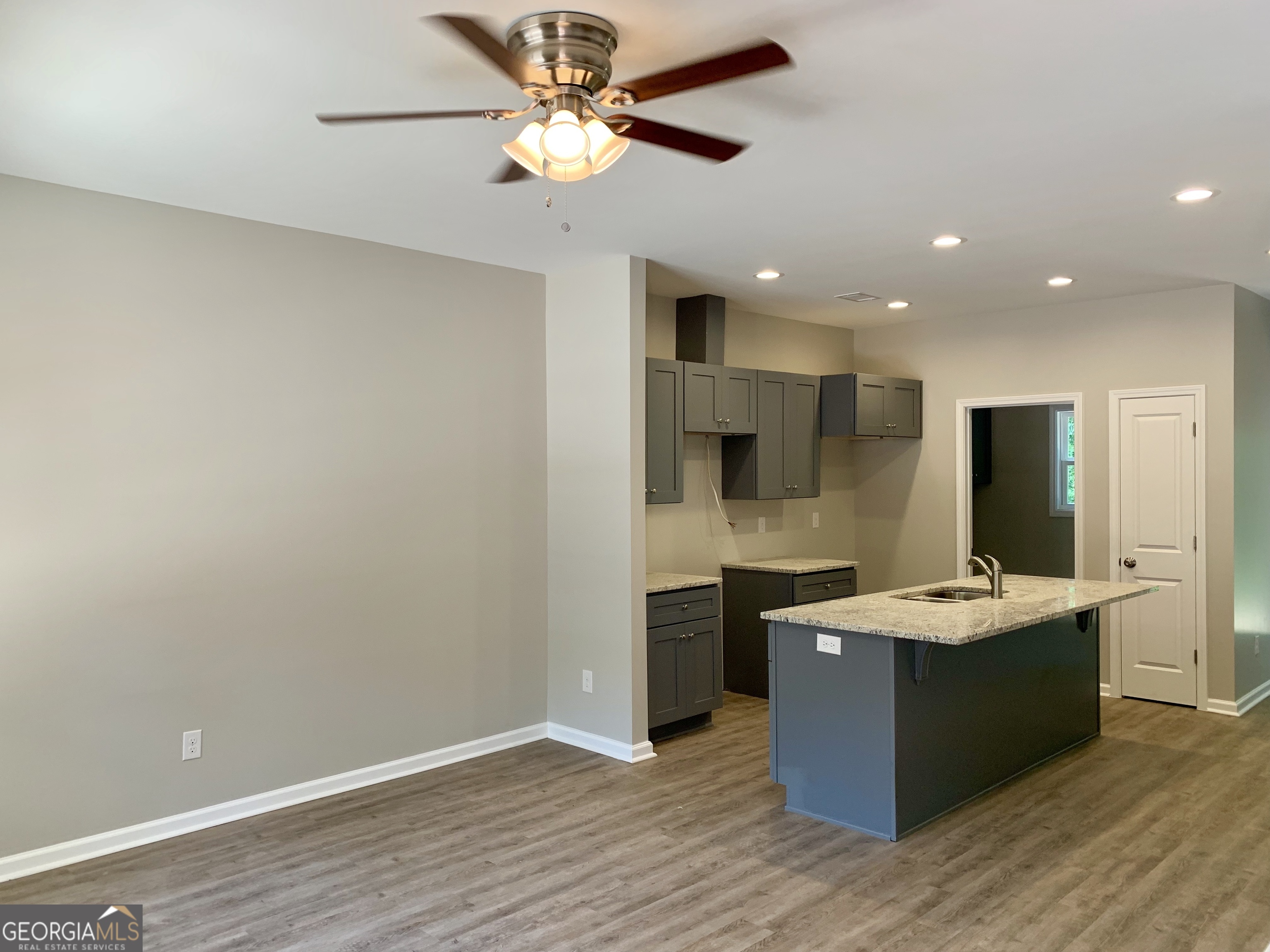 1561 Bostwick HWY