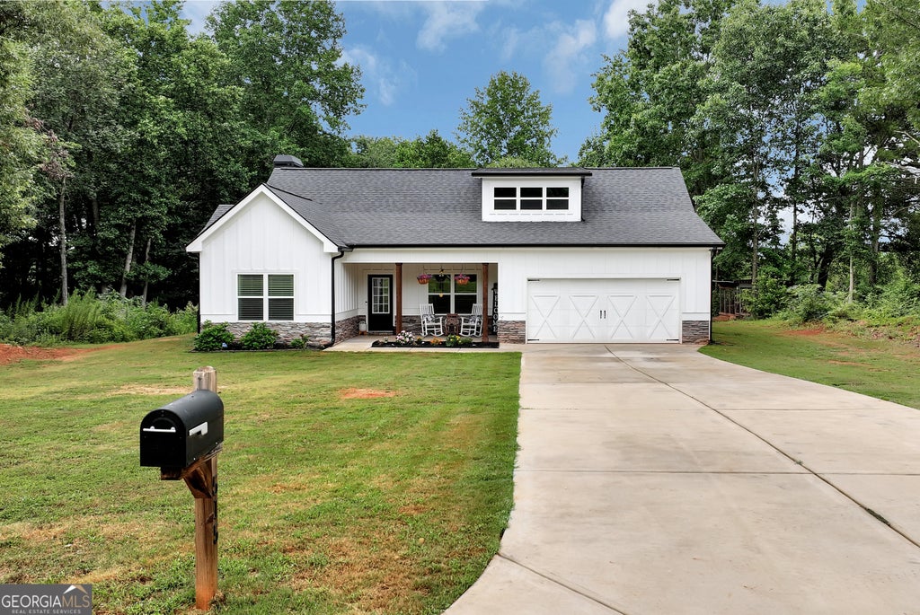 Photo of 515 Forest Lake Road, Pendergrass, GA 30567 (MLS # 10807140)