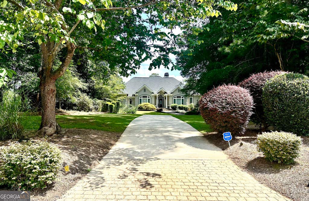 Photo of 90 Springview Place, Newnan, GA 30265 (MLS # 10832958)