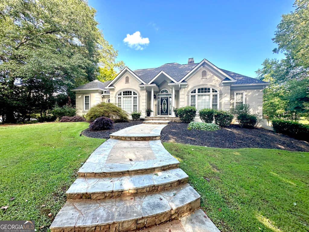 Photo of 90 Springview Place, Newnan, GA 30265 (MLS # 10832958)