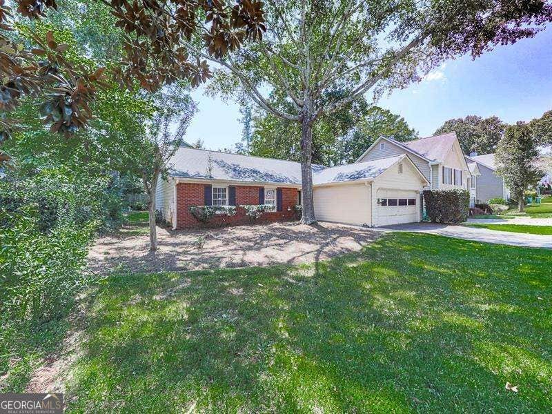 Photo of 650 Radford Circle, Woodstock, GA 30188 (MLS # 10833932)