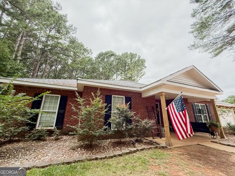321 Mountain Creek DR Hamilton GA 31811
