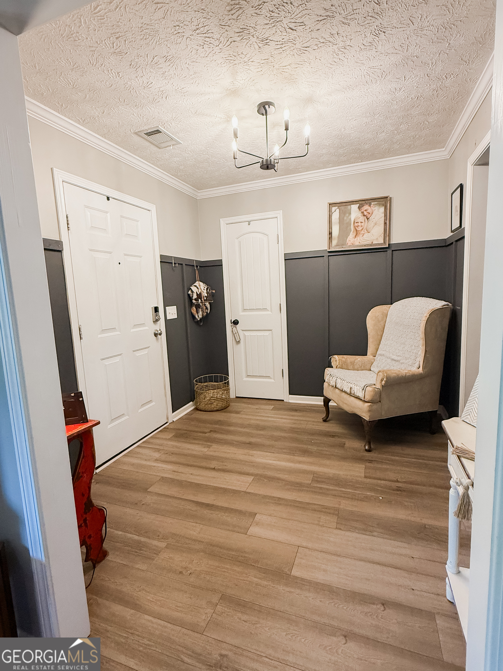 321 Mountain Creek DR