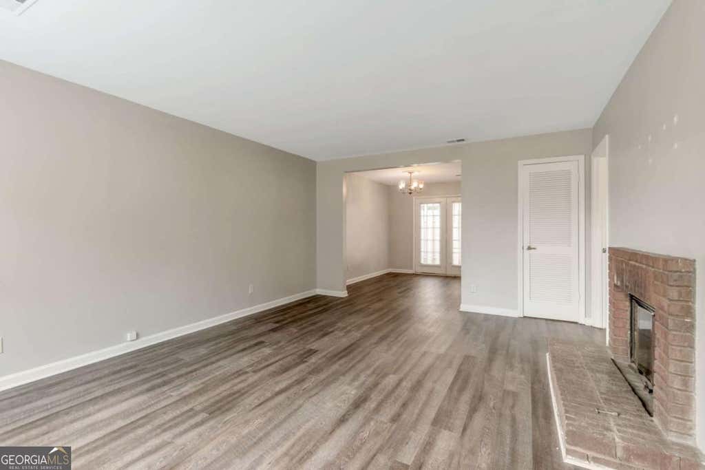 Photo of 136 Old Ferry Way, Roswell, GA 30076 (MLS # 10824788)