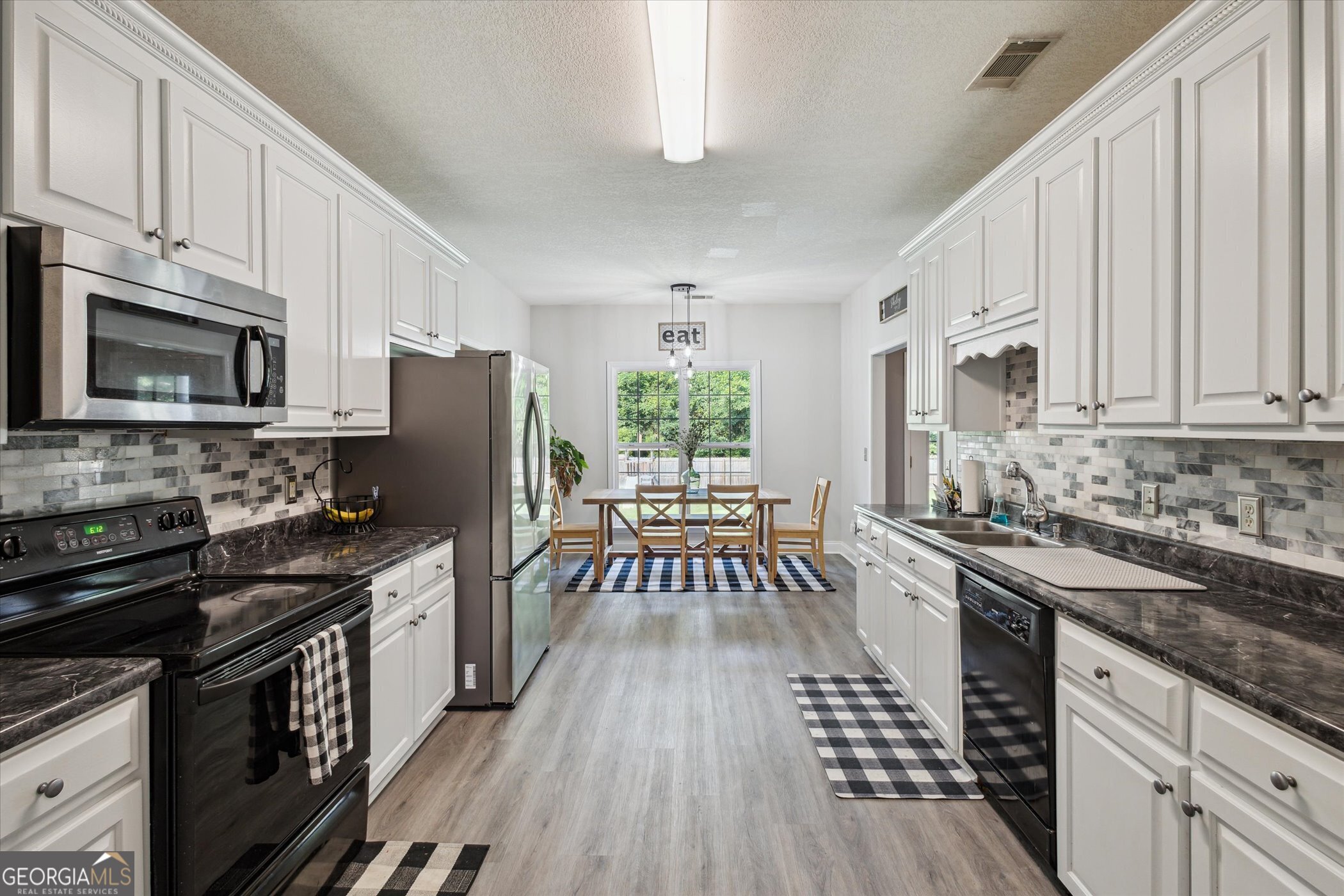 Statesboro, Georgia 30458, United States, 4 Bedrooms Bedrooms, ,2 BathroomsBathrooms,Residential,Pending,144727