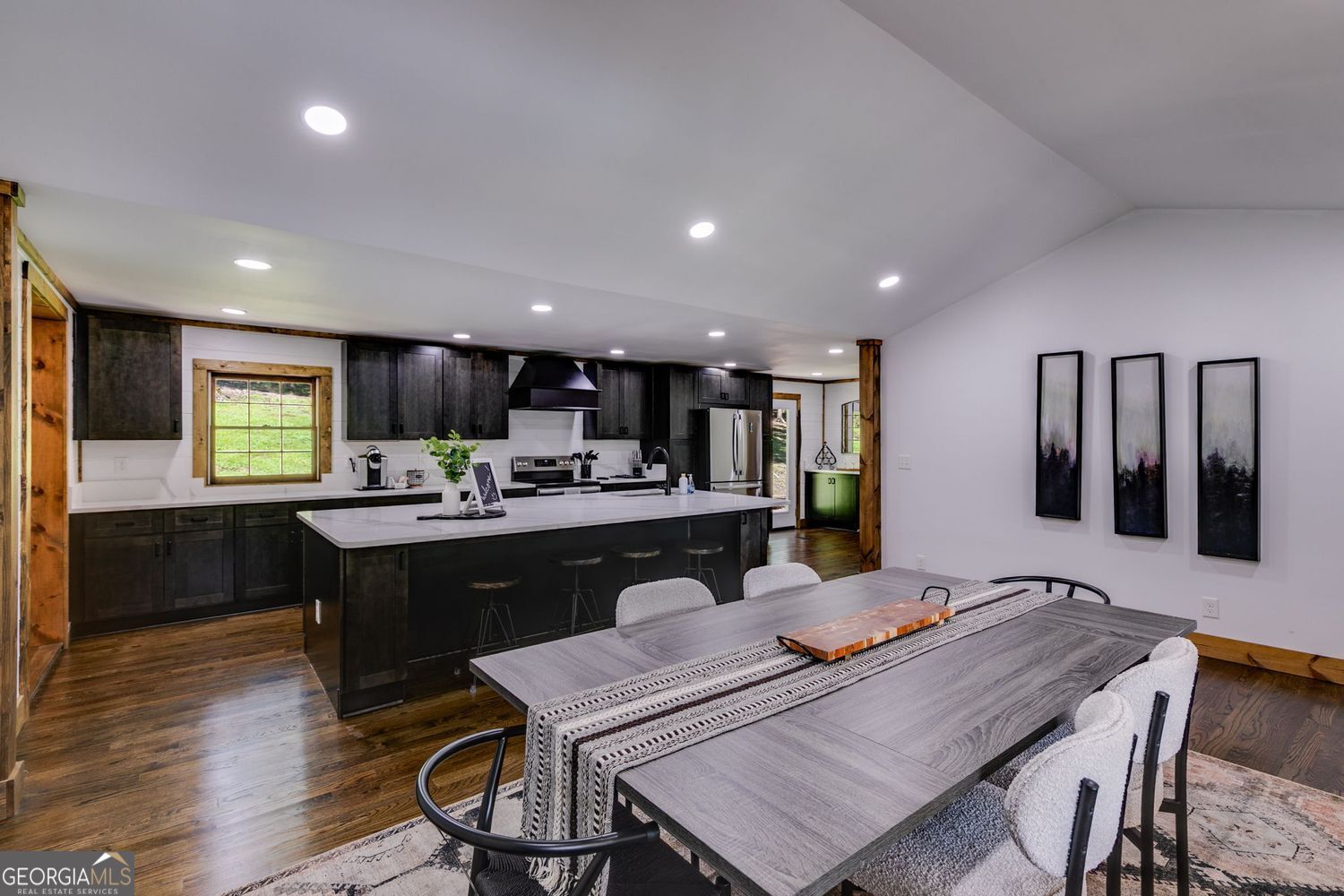 11 Collins Hollow RD