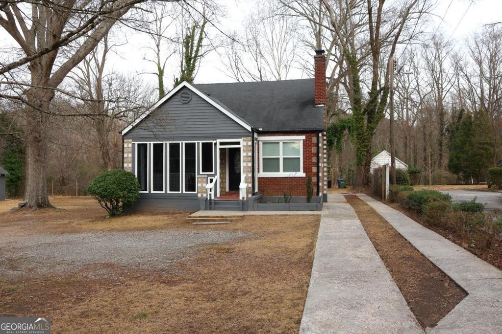 Photo of 1526 Childress Drive SW, Atlanta, GA 30311 (MLS # 10705393)