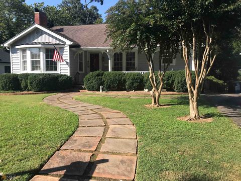 Photo of 1118 Park Boulevard SE, Rome, GA 30161 (MLS # 20074552) Photo of 1118 Park Boulevard SE, Rome, GA 30161 (MLS # 20074552)
