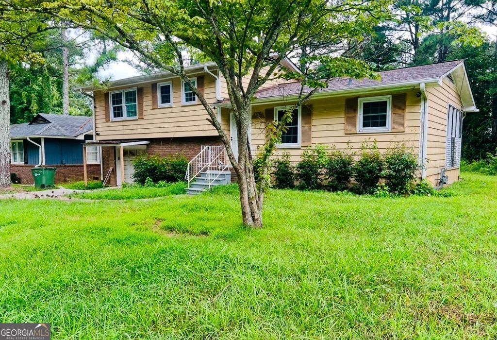 Photo of 371 Wilson Mill Road SW, Atlanta, GA 30331 (MLS # 10803761)