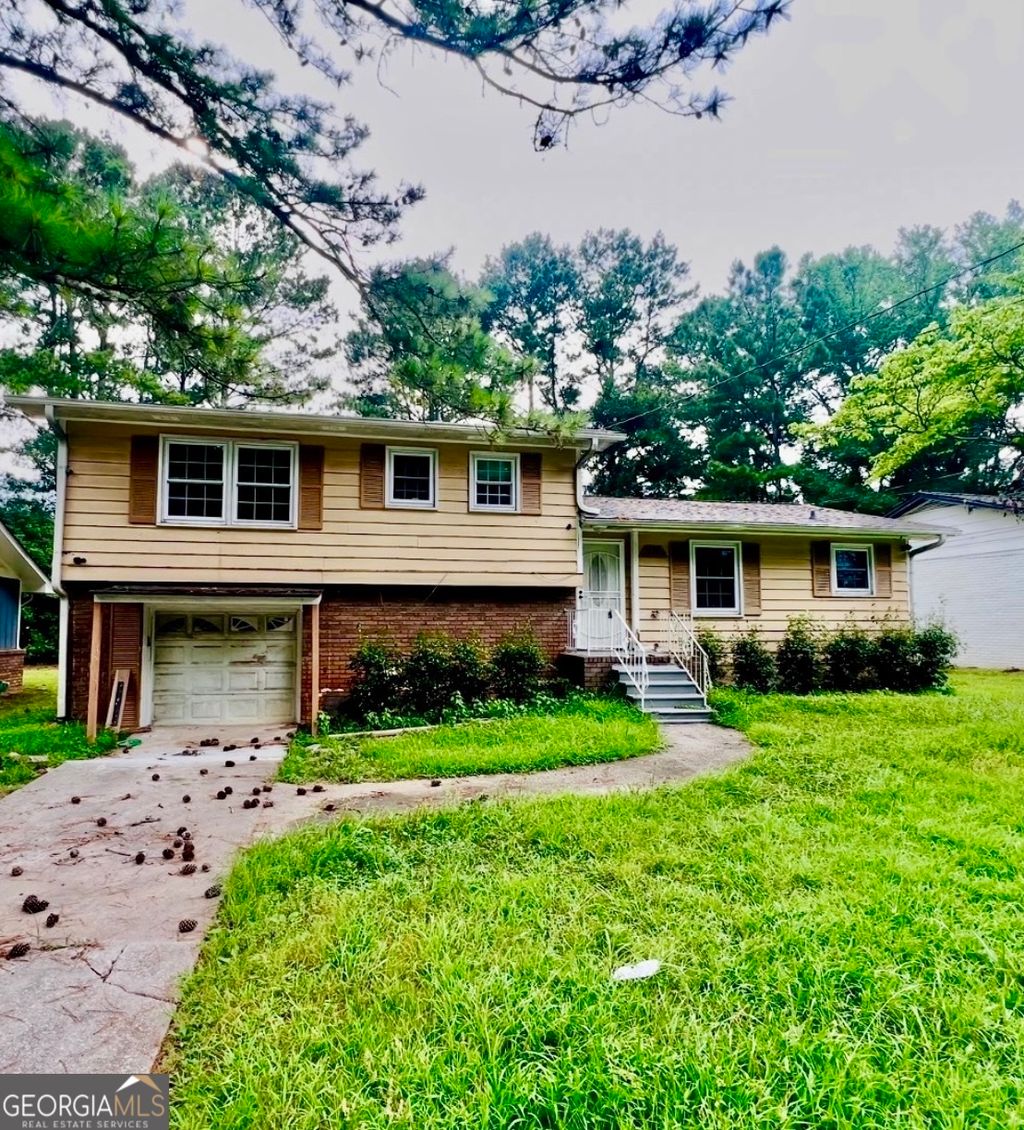 Photo of 371 Wilson Mill Road SW, Atlanta, GA 30331 (MLS # 10803761)