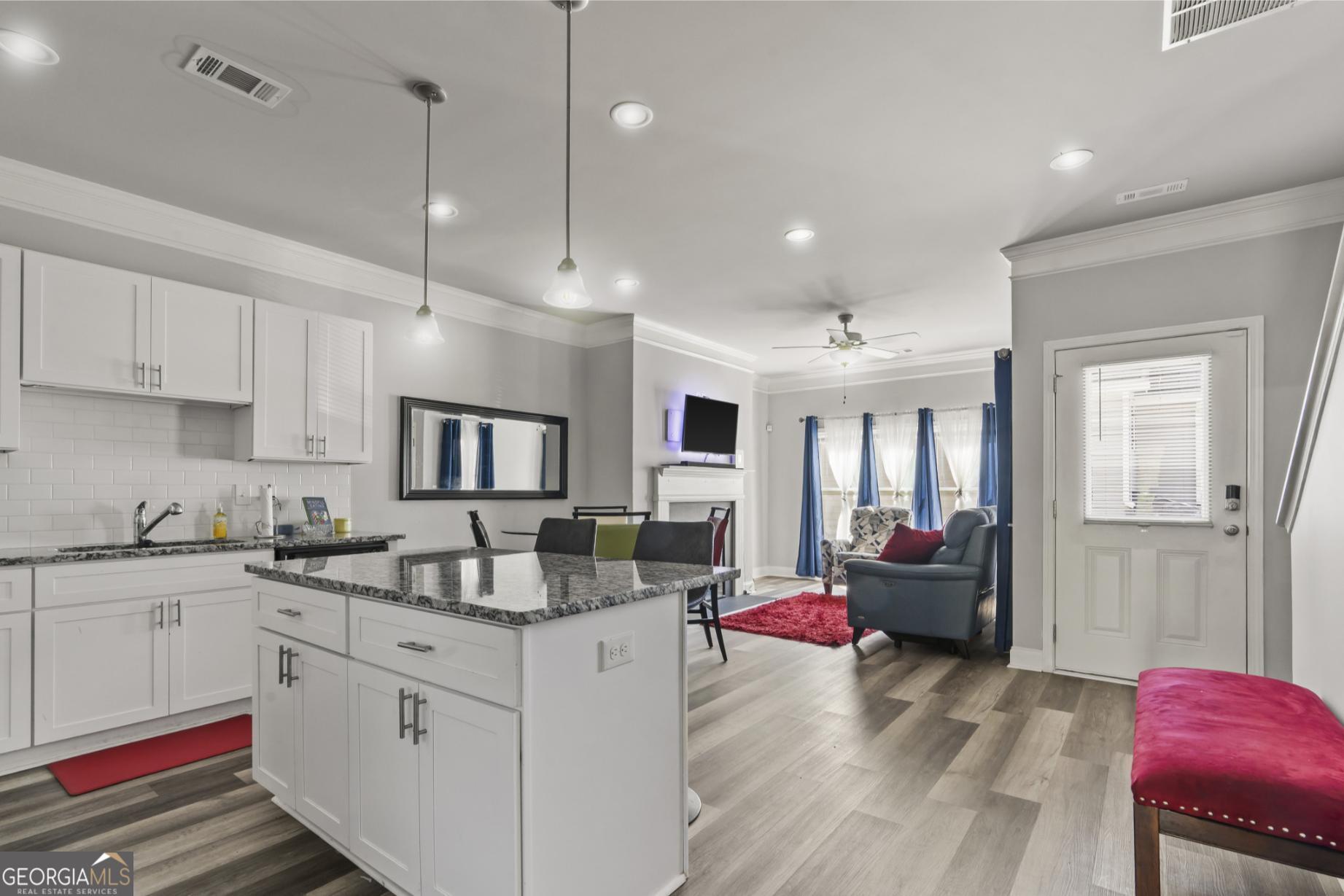 460 Village Creek DR B