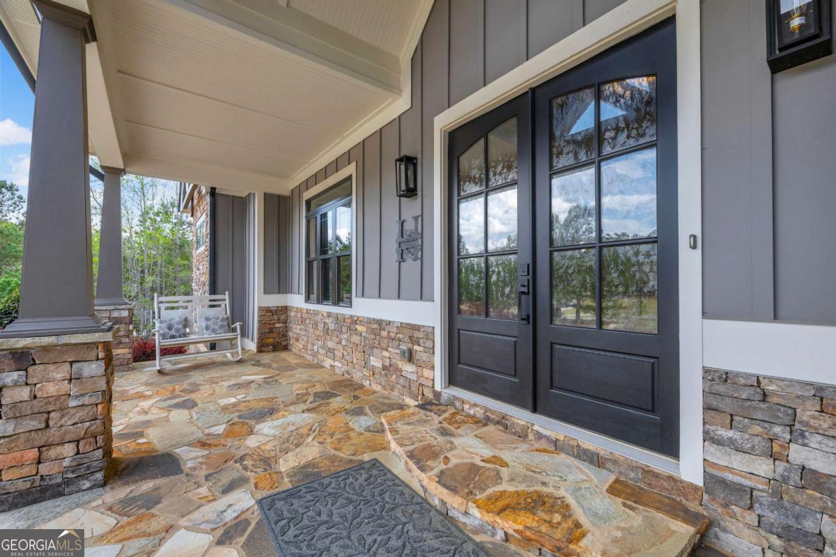 2499 River's Edge DR