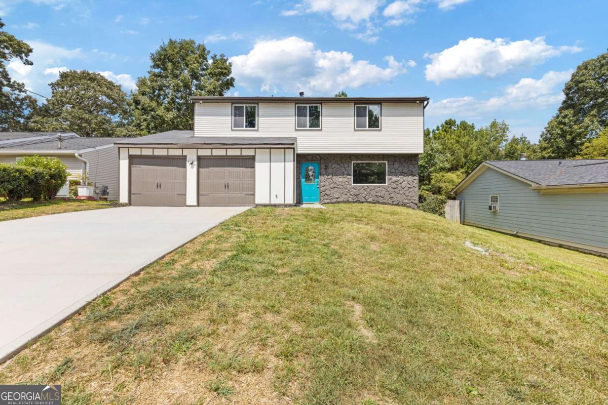 5897 Western Hills DR