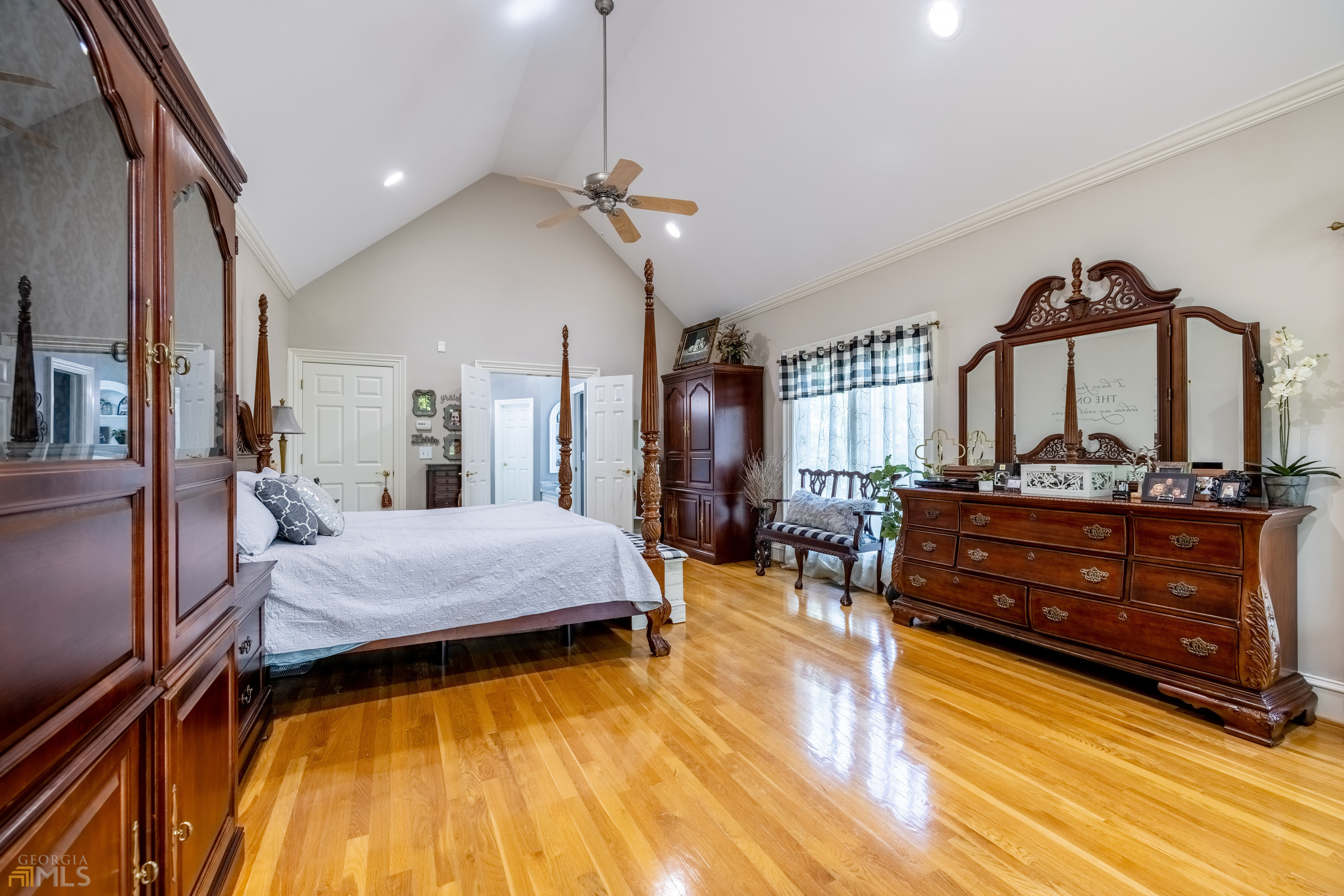 High Pointe - Residential