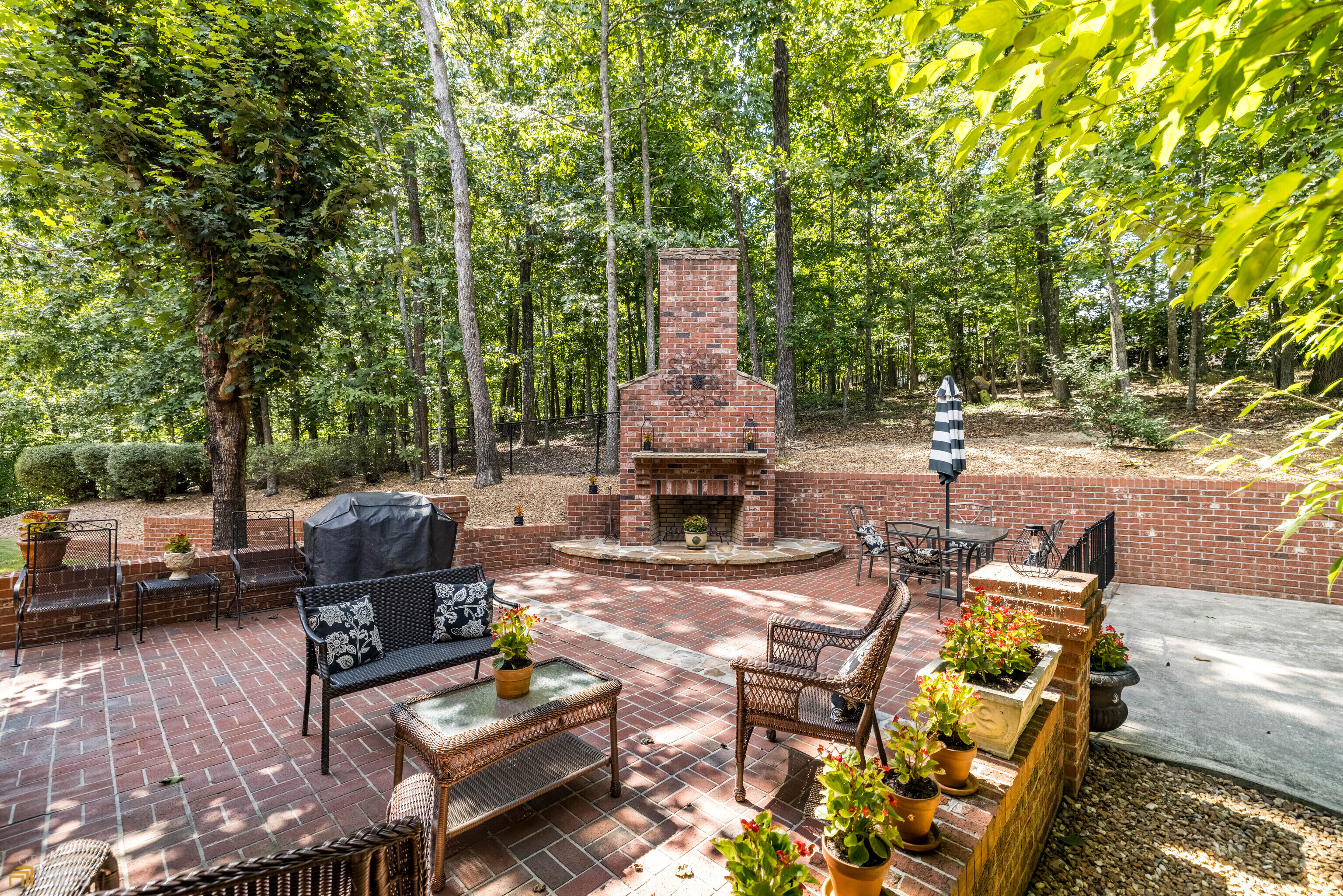 High Pointe - Residential