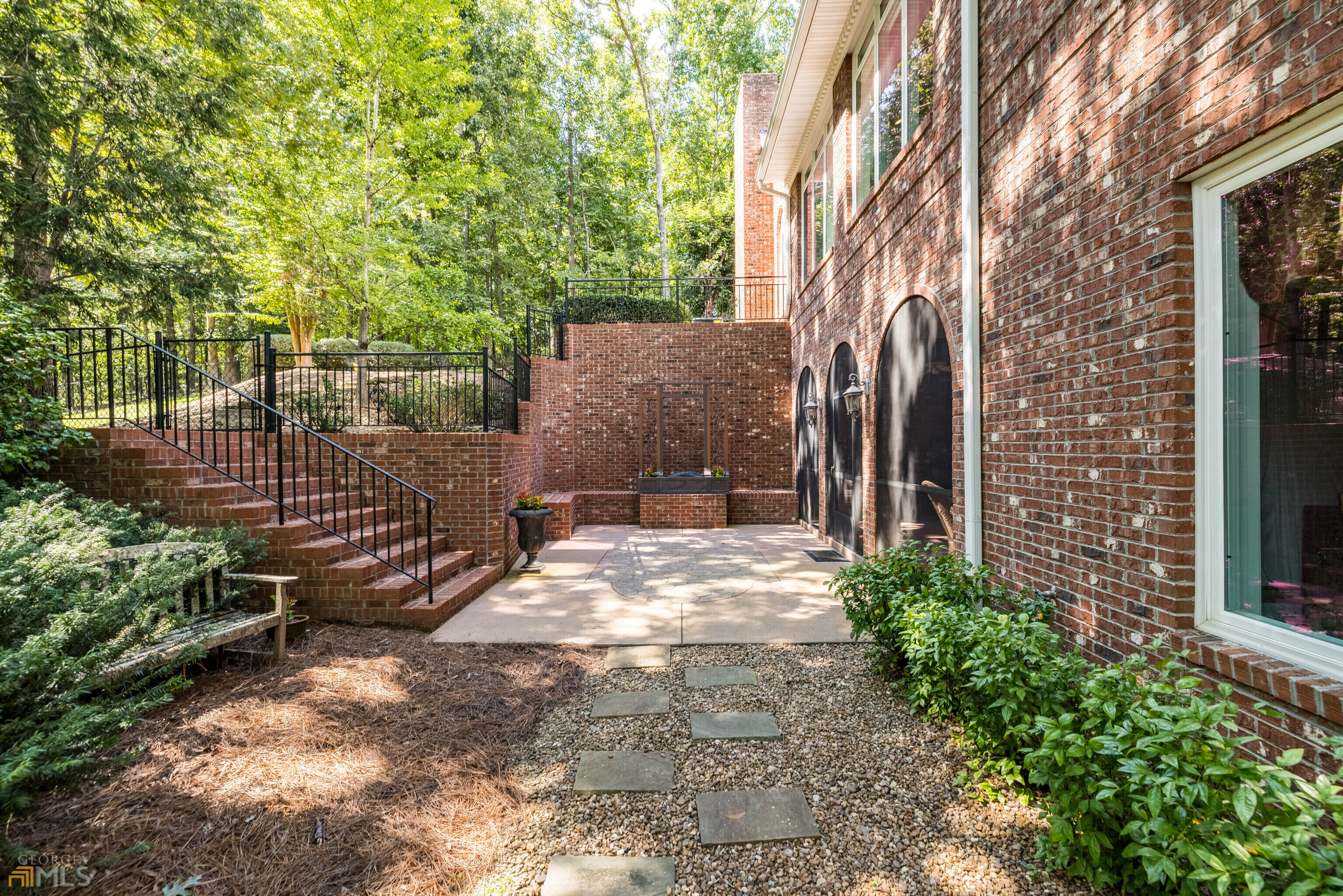 High Pointe - Residential