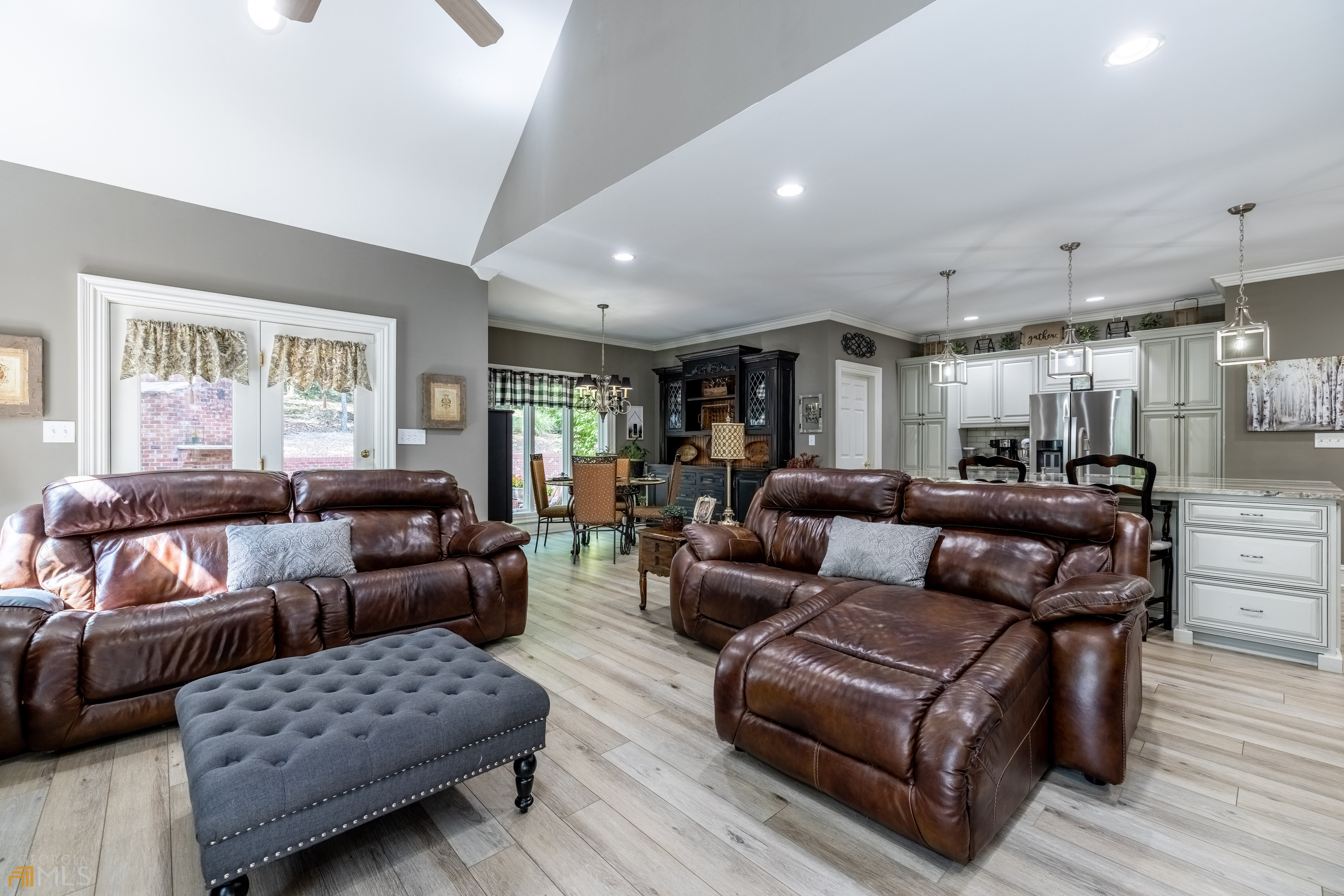 High Pointe - Residential