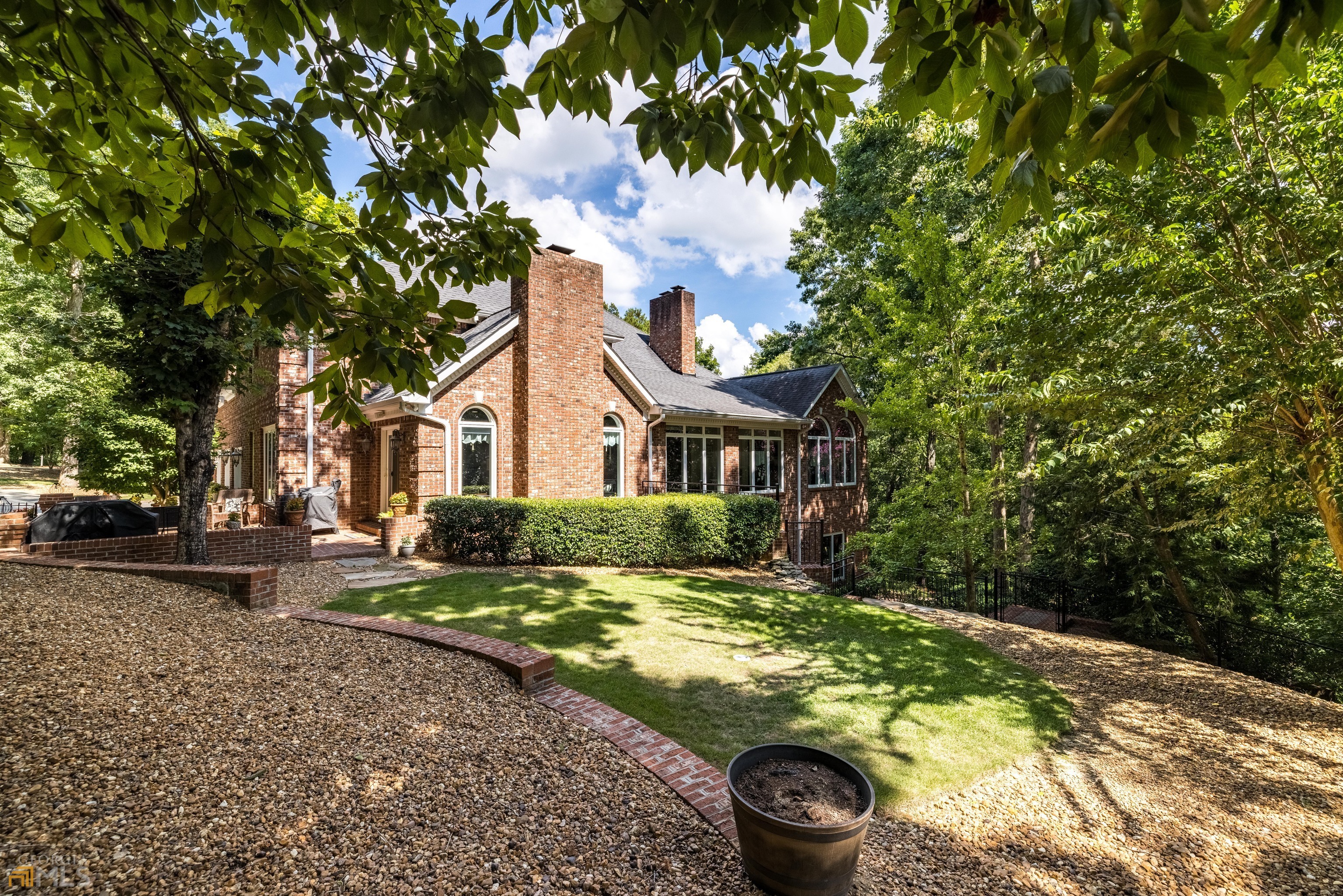 High Pointe - Residential