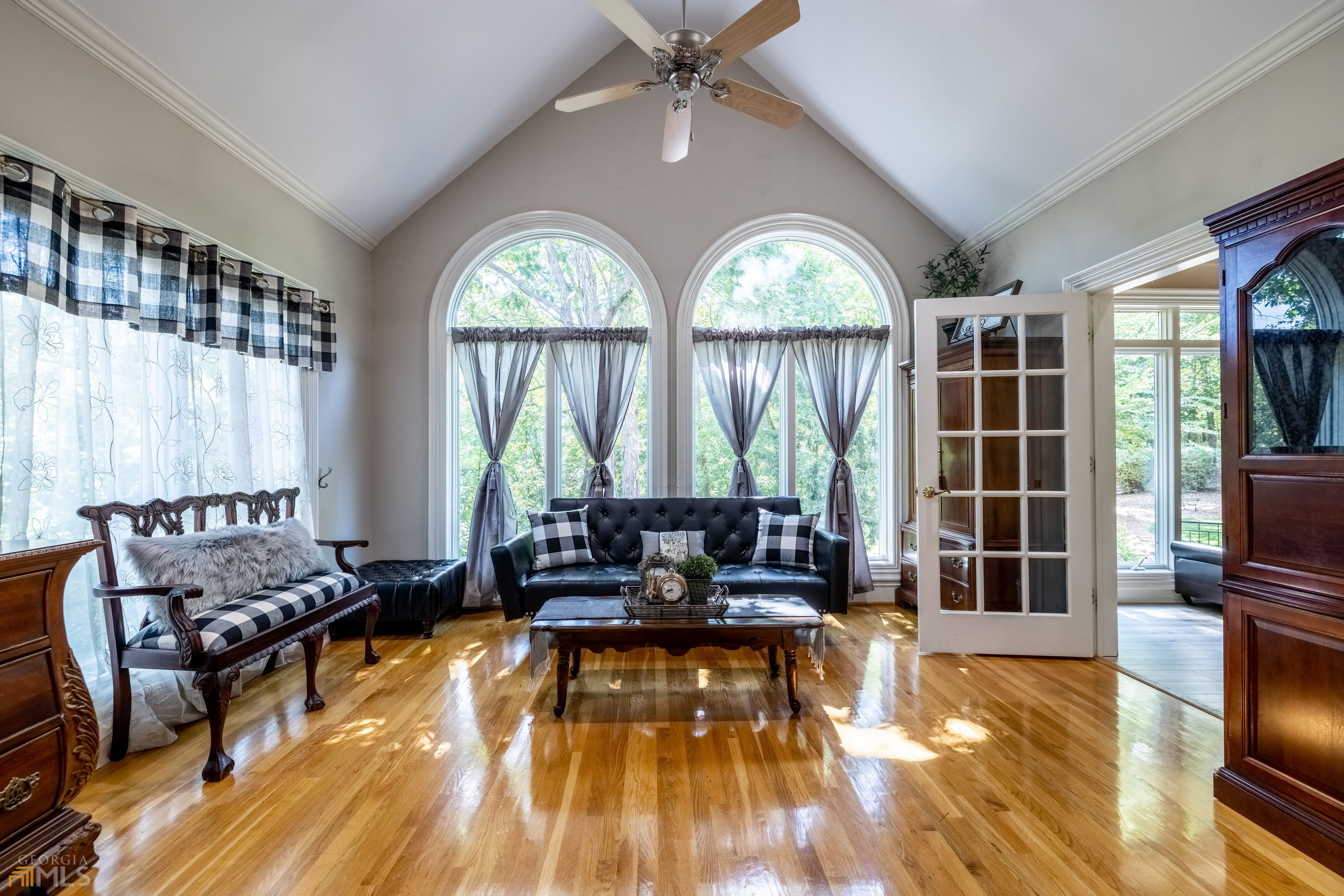 High Pointe - Residential