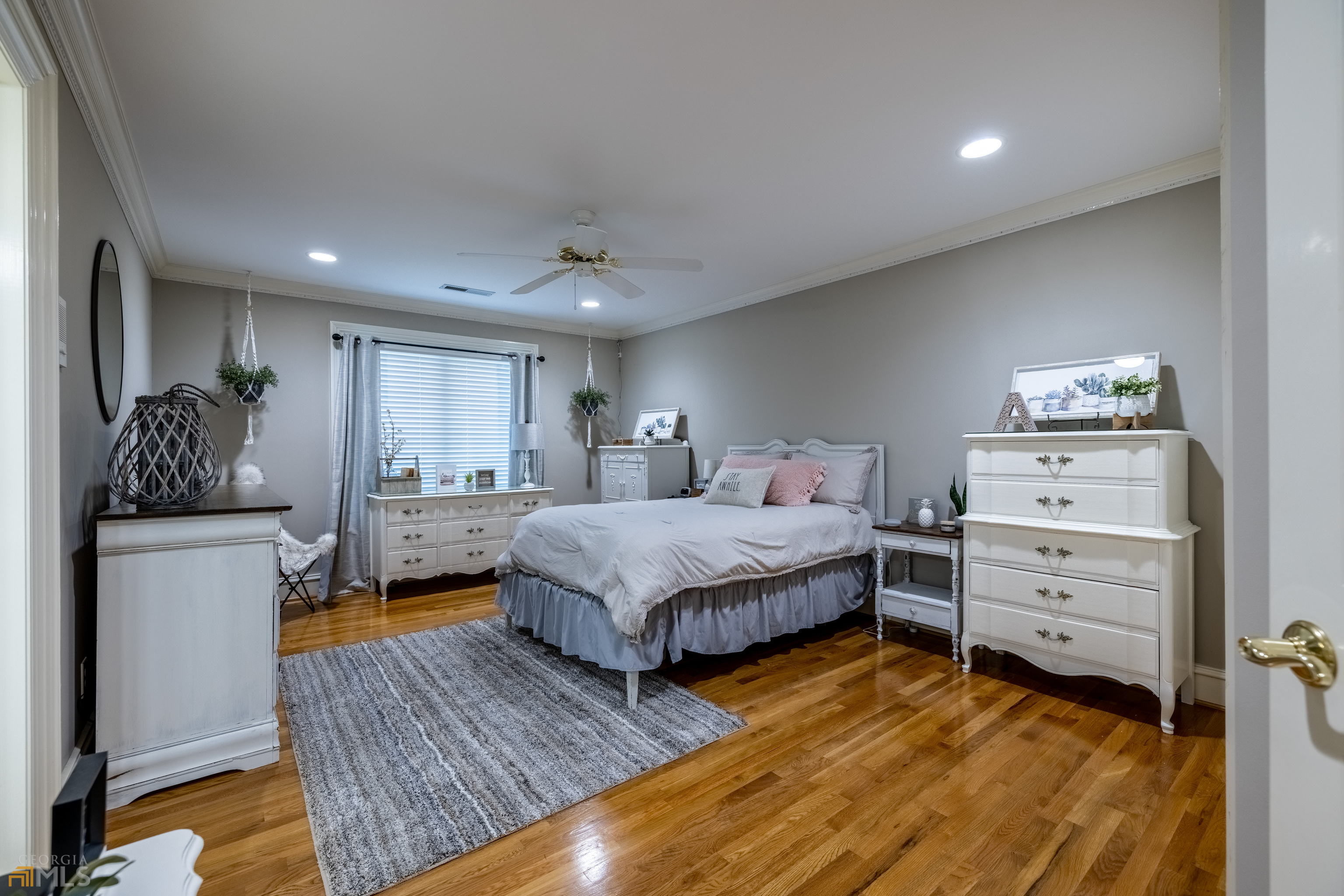 High Pointe - Residential