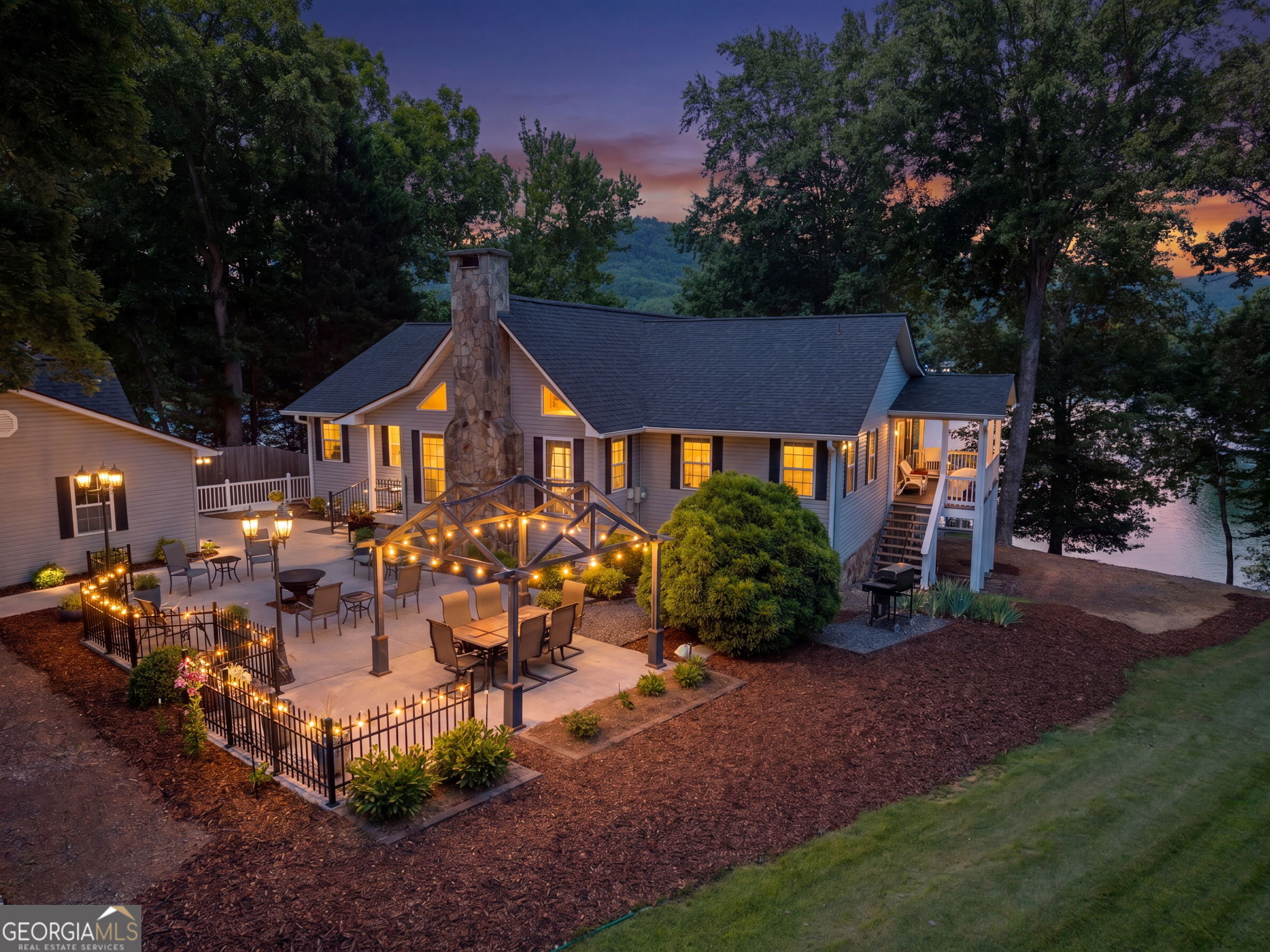 354 Harrison CIR