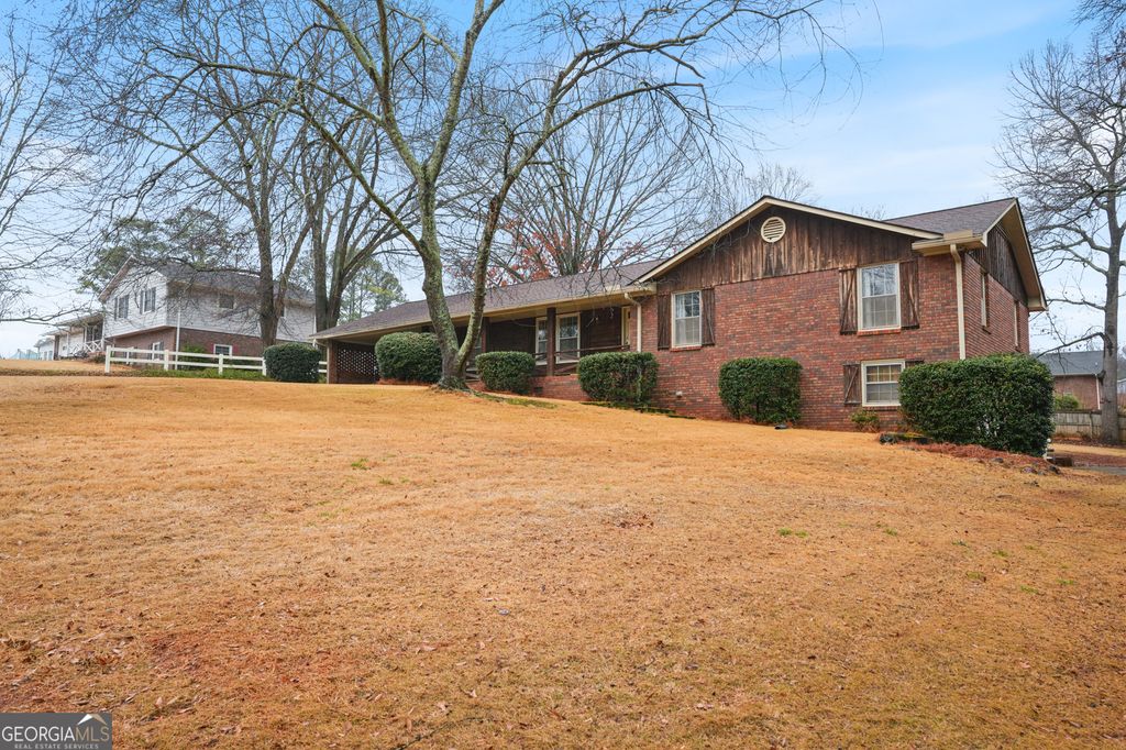 Photo of 42 Benham Circle, Cartersville, GA 30120 (MLS # 10686957)