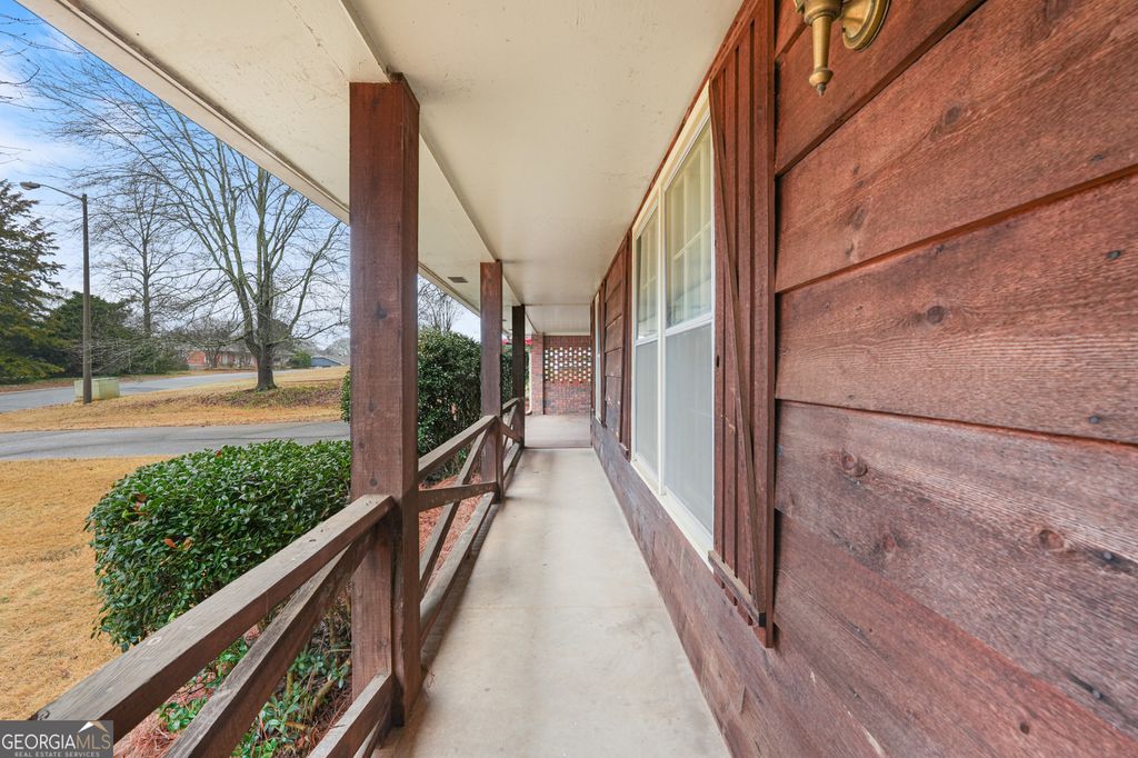 Photo of 42 Benham Circle, Cartersville, GA 30120 (MLS # 10686957)