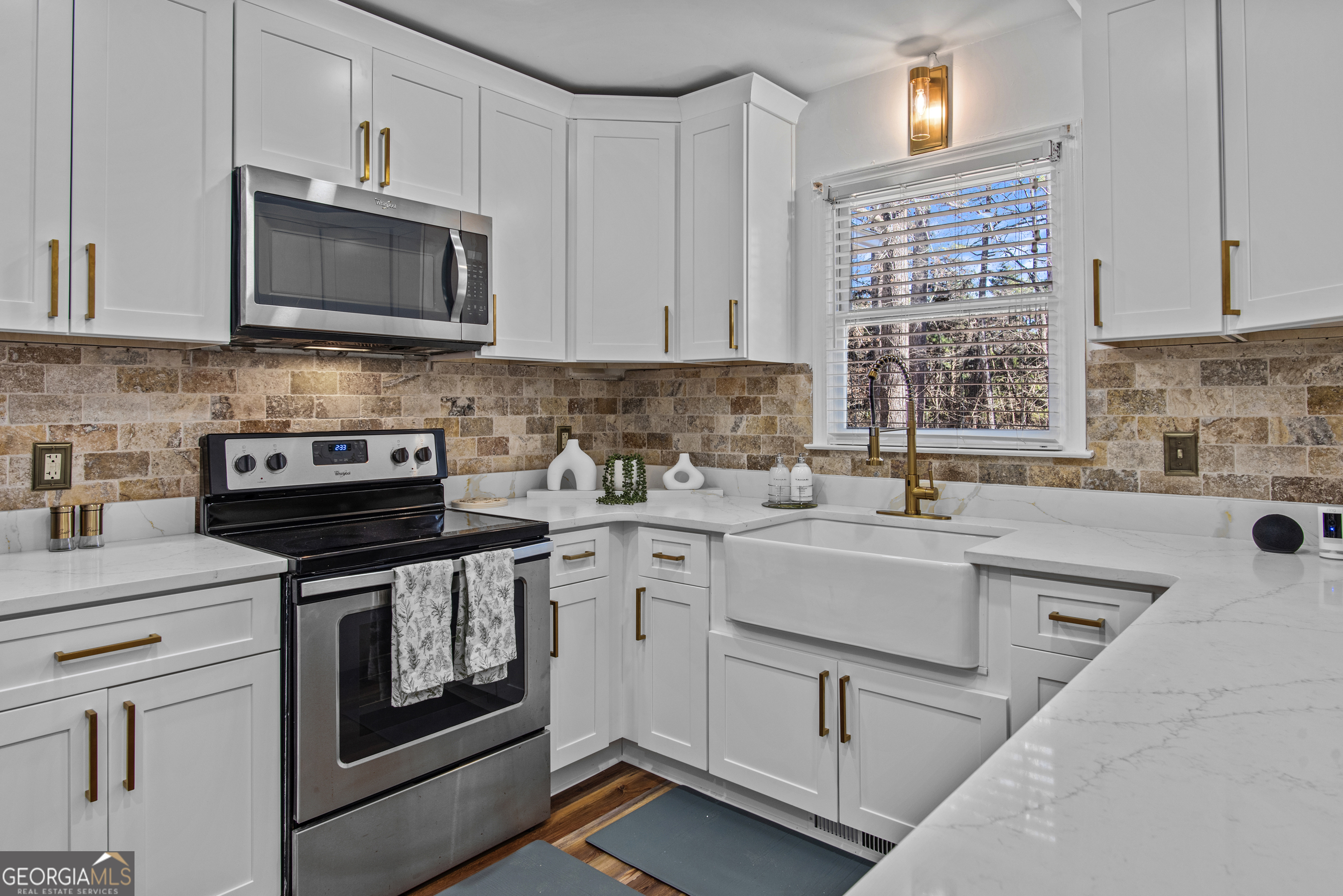 105 S Arcadia DR