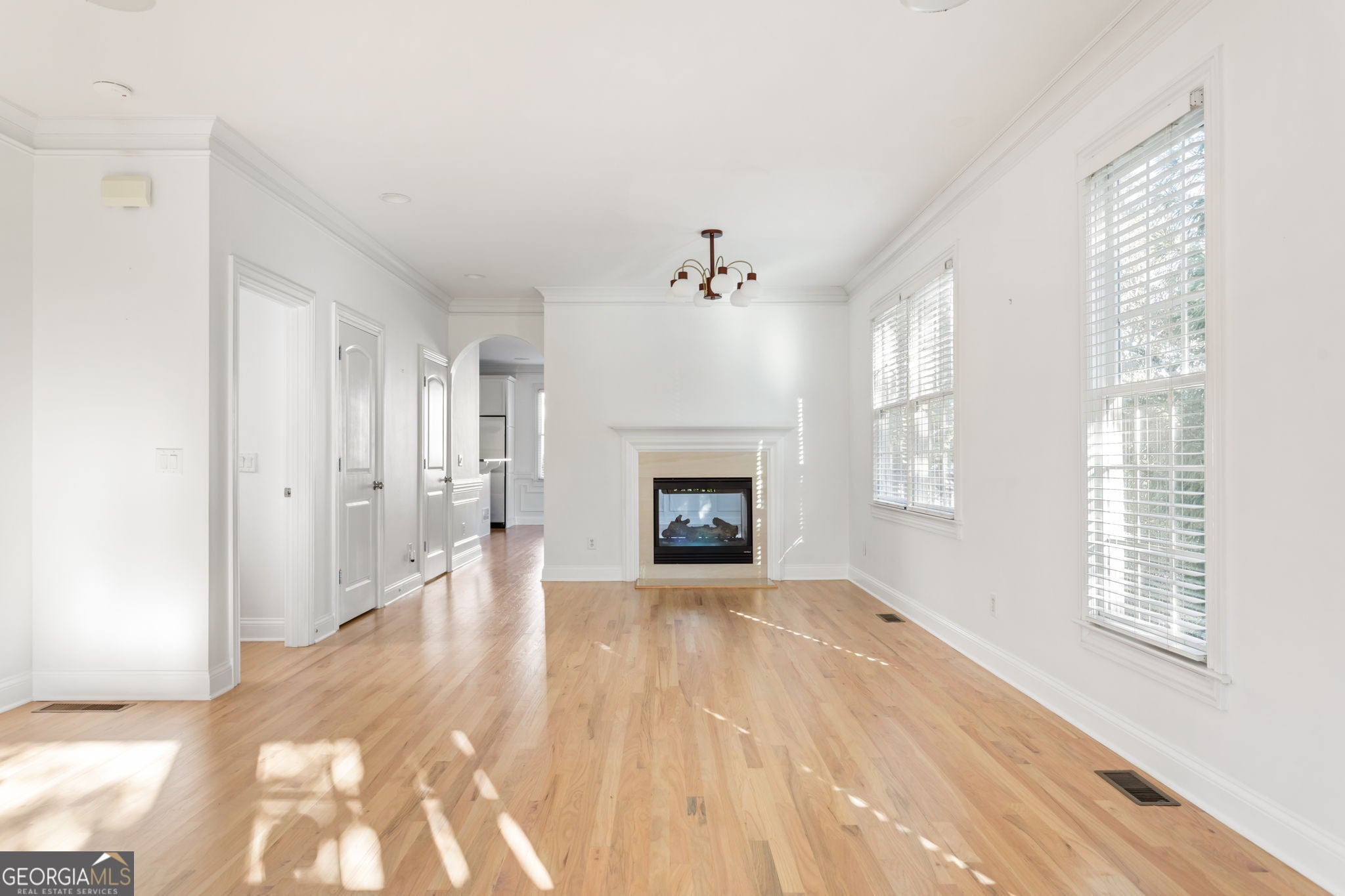 1055 Davis CIR NW R