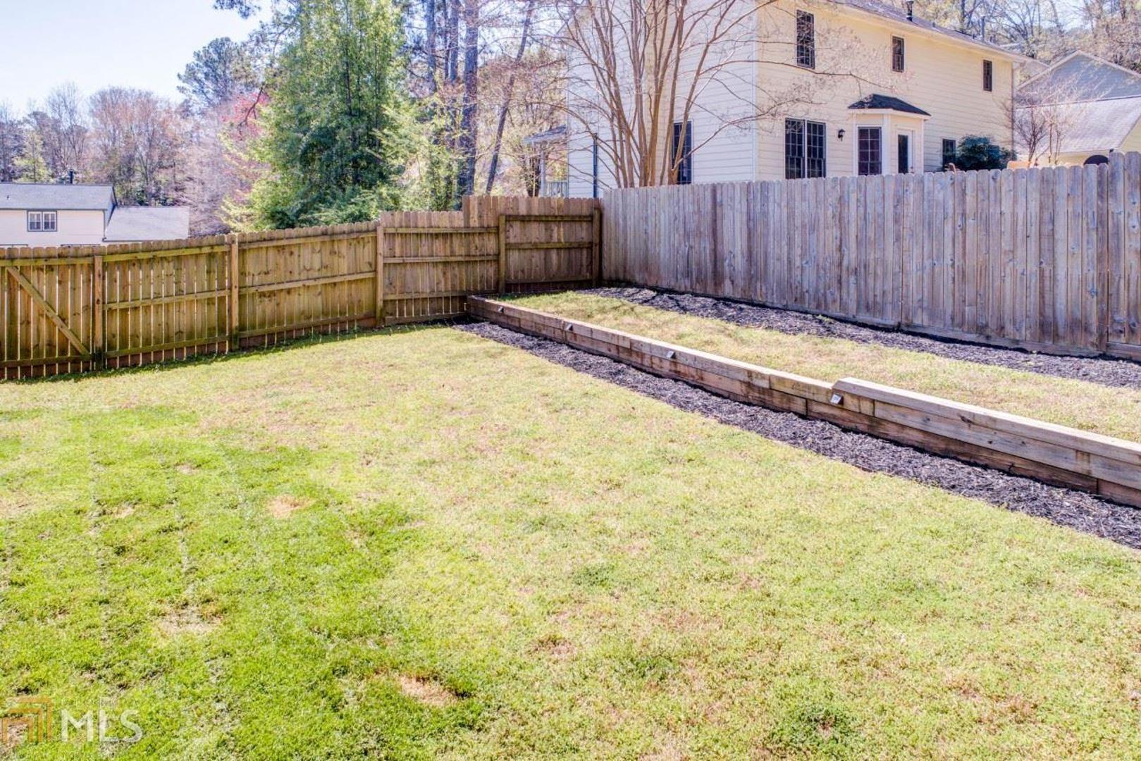 Habersham Woods - Residential