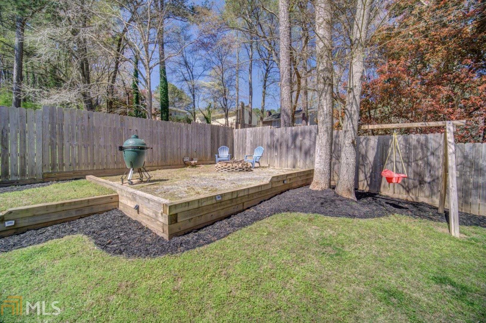 Habersham Woods - Residential