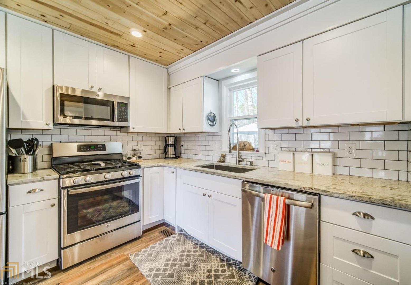 Habersham Woods - Residential