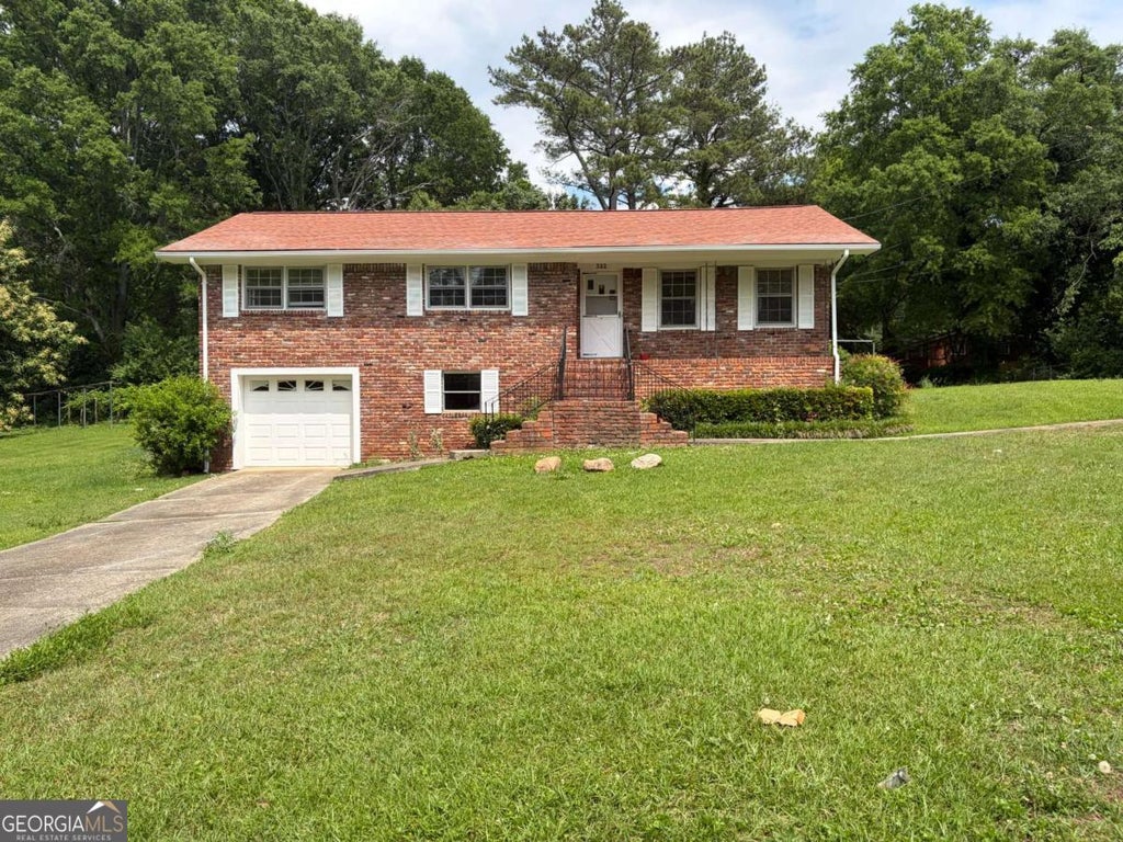 Photo of 322 West Avenue, Jonesboro, GA 30236 (MLS # 10808698)