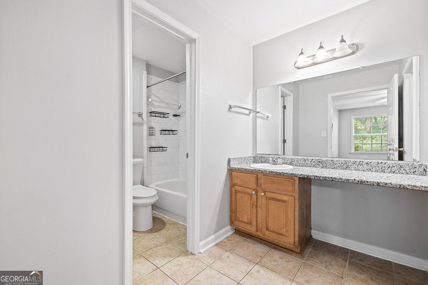 Sandy Springs, Georgia 30328, United States, 3 Bedrooms Bedrooms, ,2 BathroomsBathrooms,Residential,Active,164889