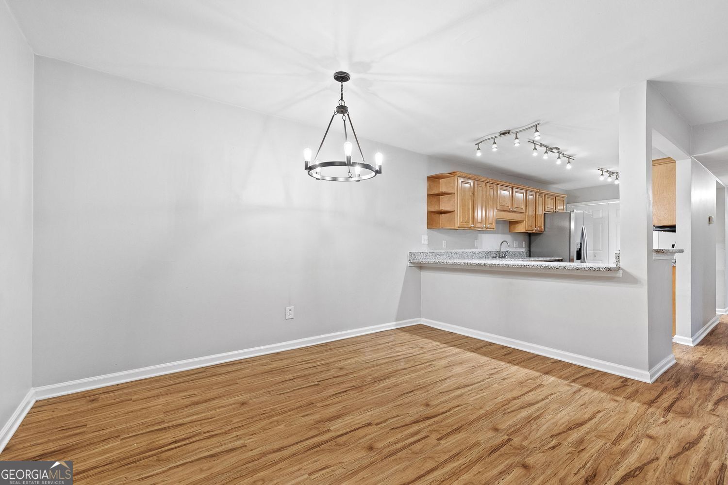 Sandy Springs, Georgia 30328, United States, 3 Bedrooms Bedrooms, ,2 BathroomsBathrooms,Residential,Active,164889