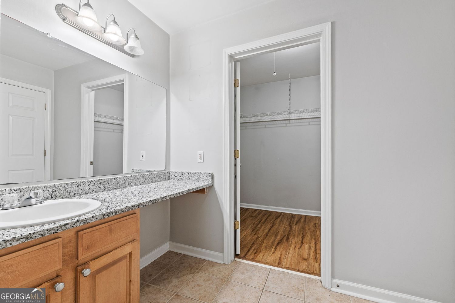 Sandy Springs, Georgia 30328, United States, 3 Bedrooms Bedrooms, ,2 BathroomsBathrooms,Residential,Active,164889