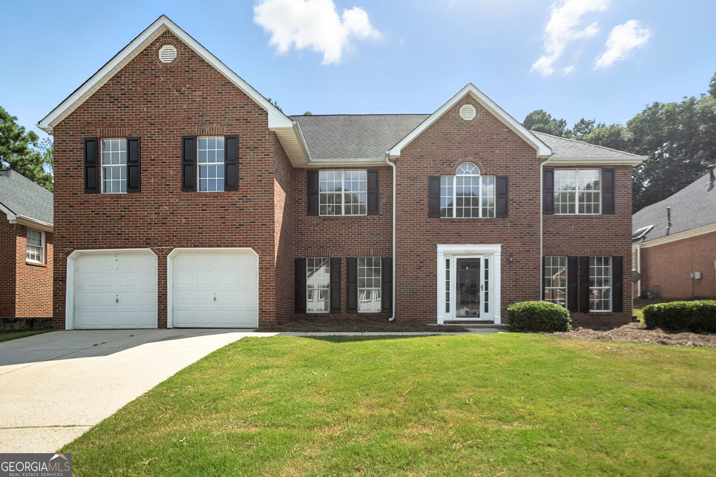 Spacious and stylish, this 5-bedroom, 3-bath home shines with full interior paint, new light fixtures, and new LVP flooring. The kitchen boasts new cabinet doors, quartz counters, stainless appliances, and a new sink, while refreshed baths and new carpet make this home move-in ready.