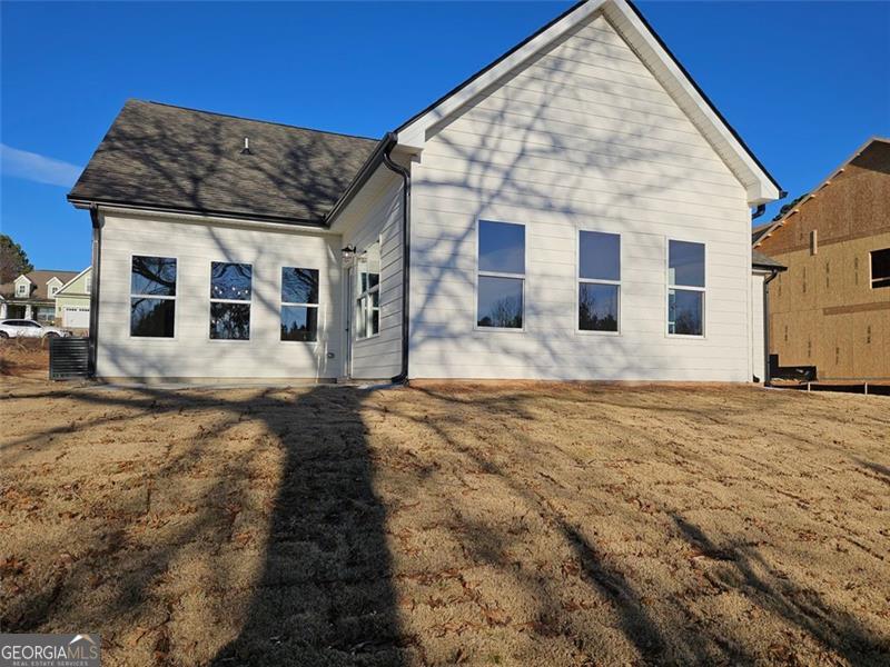 208 TRELLIS WALK