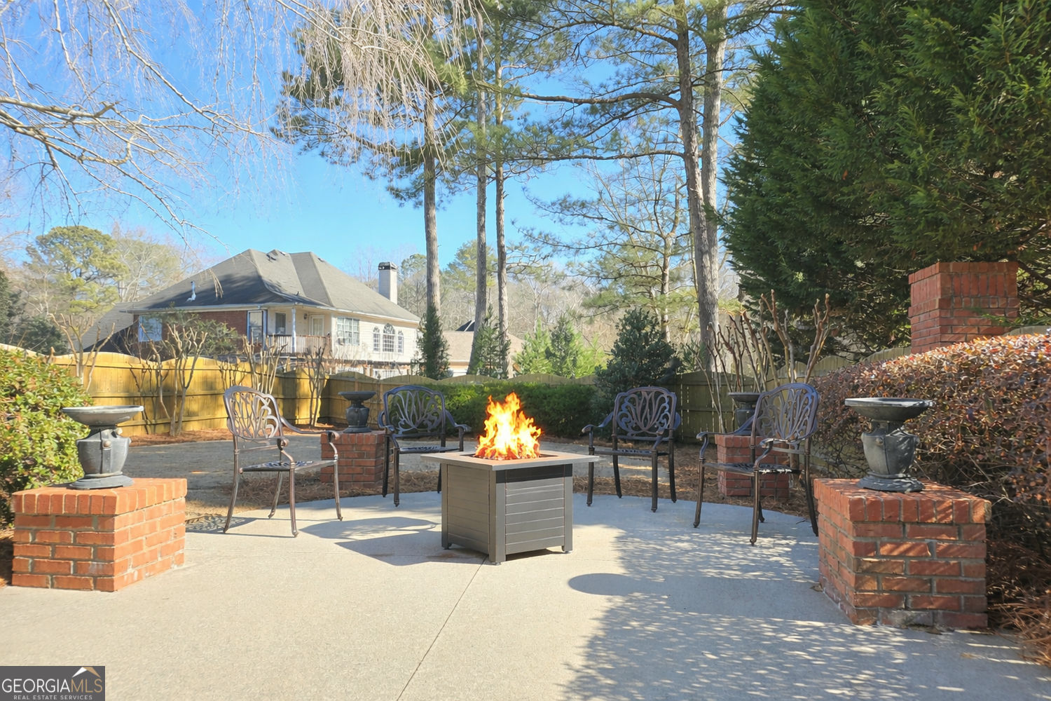 317 Covered Bridge PL SW