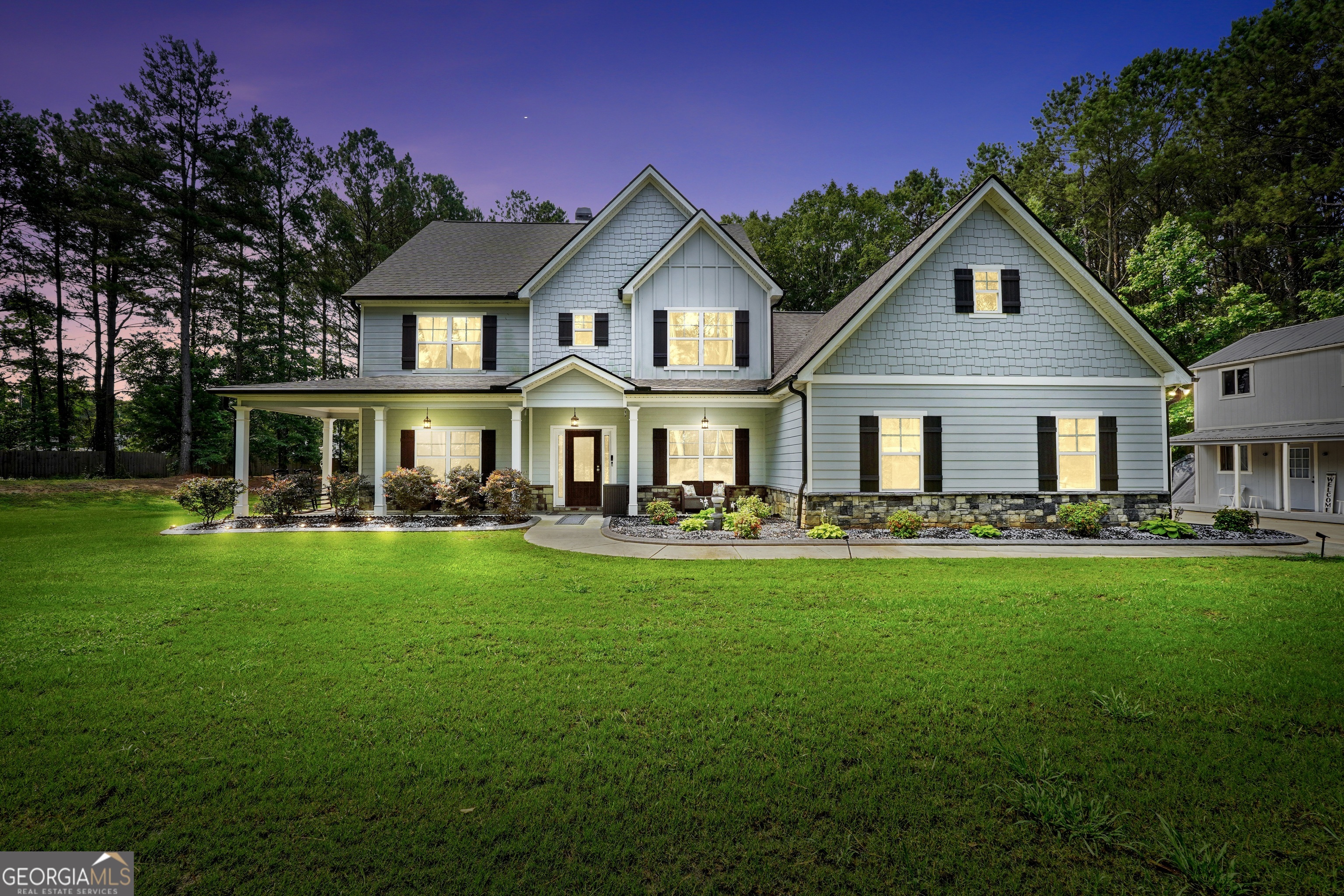 800 Rockhouse RD
