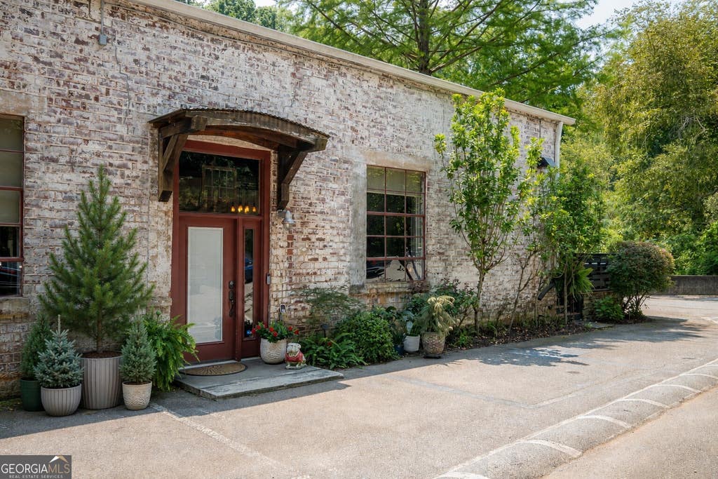 Photo of 585 White Circle #32, Athens, GA 30605 (MLS # 10817501)
