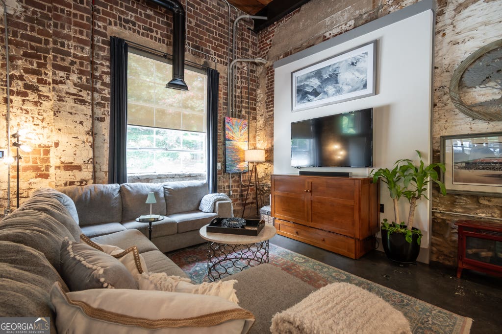 Photo of 585 White Circle #32, Athens, GA 30605 (MLS # 10817501)