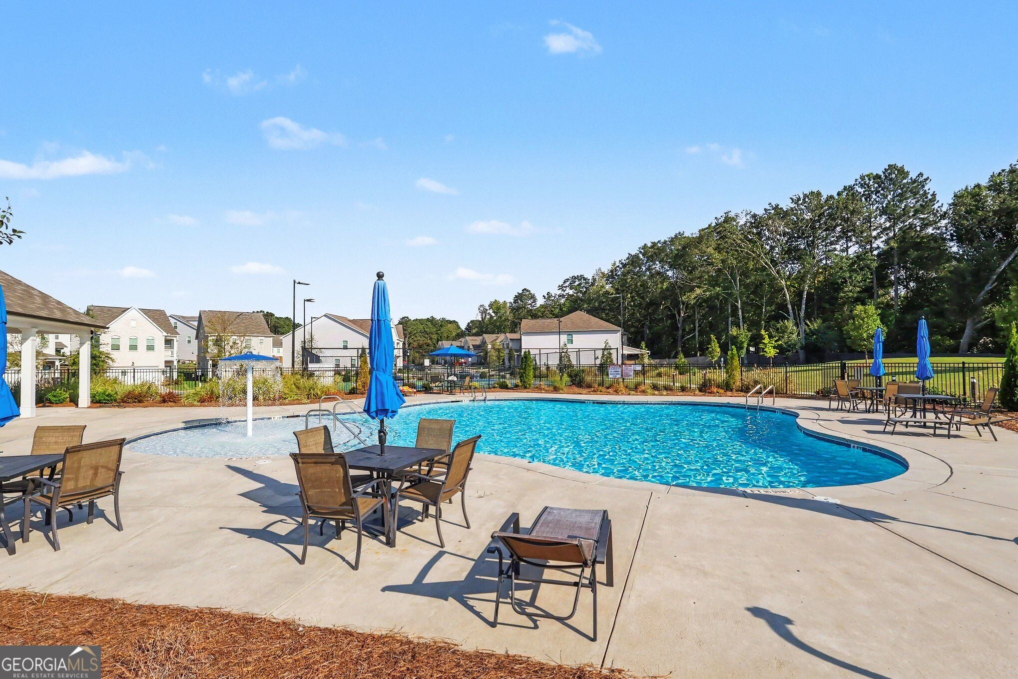 3722 Silvery WAY