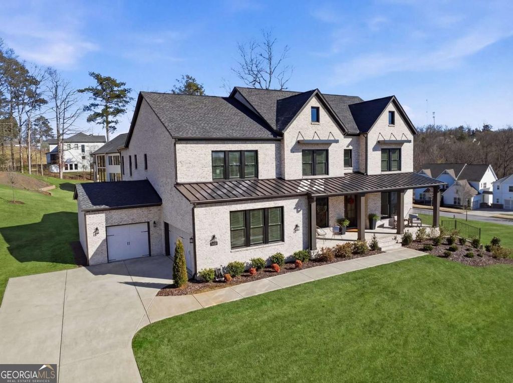 Photo of 17105 River Overlook Drive, Roswell, GA 30075 (MLS # 10753476)