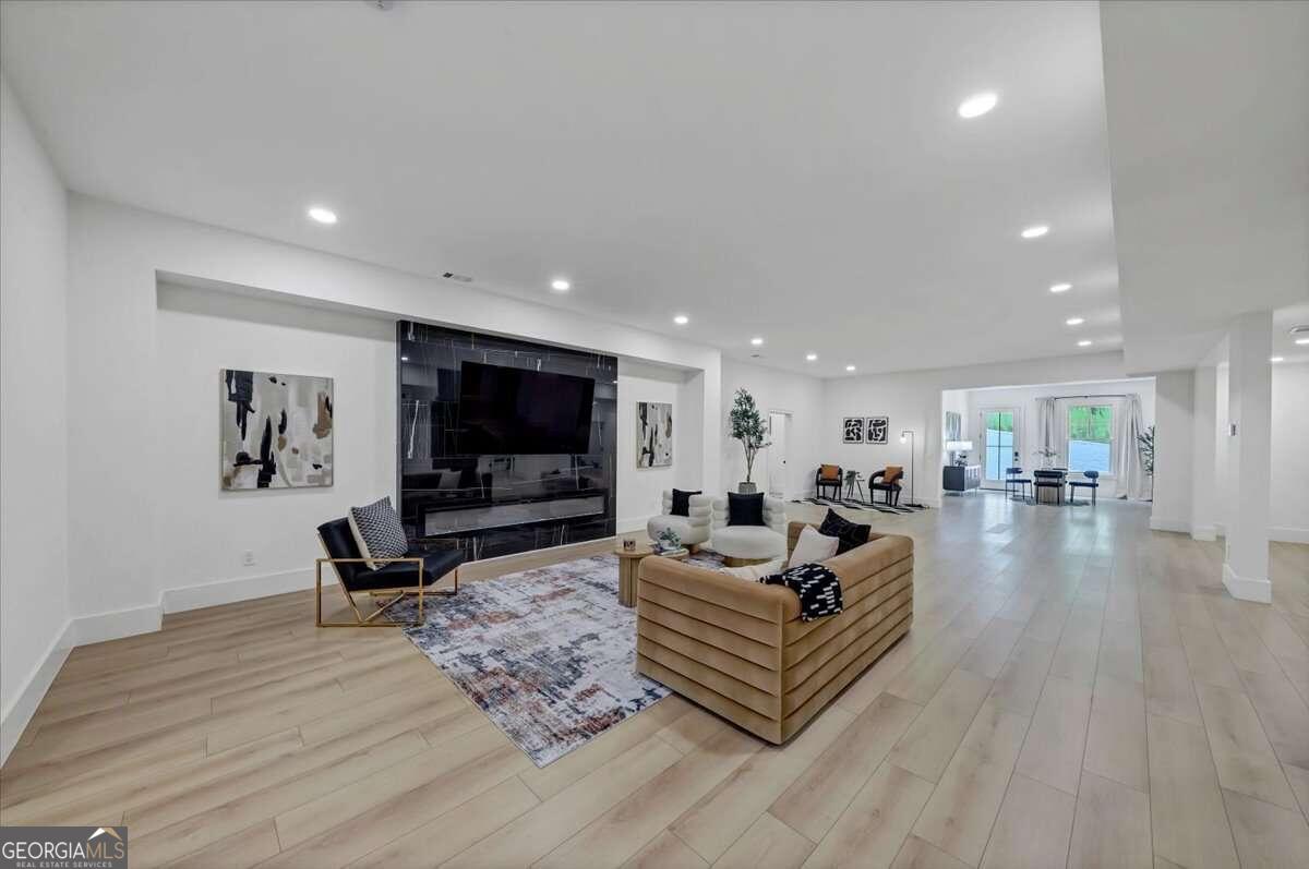 Echelon - Residential