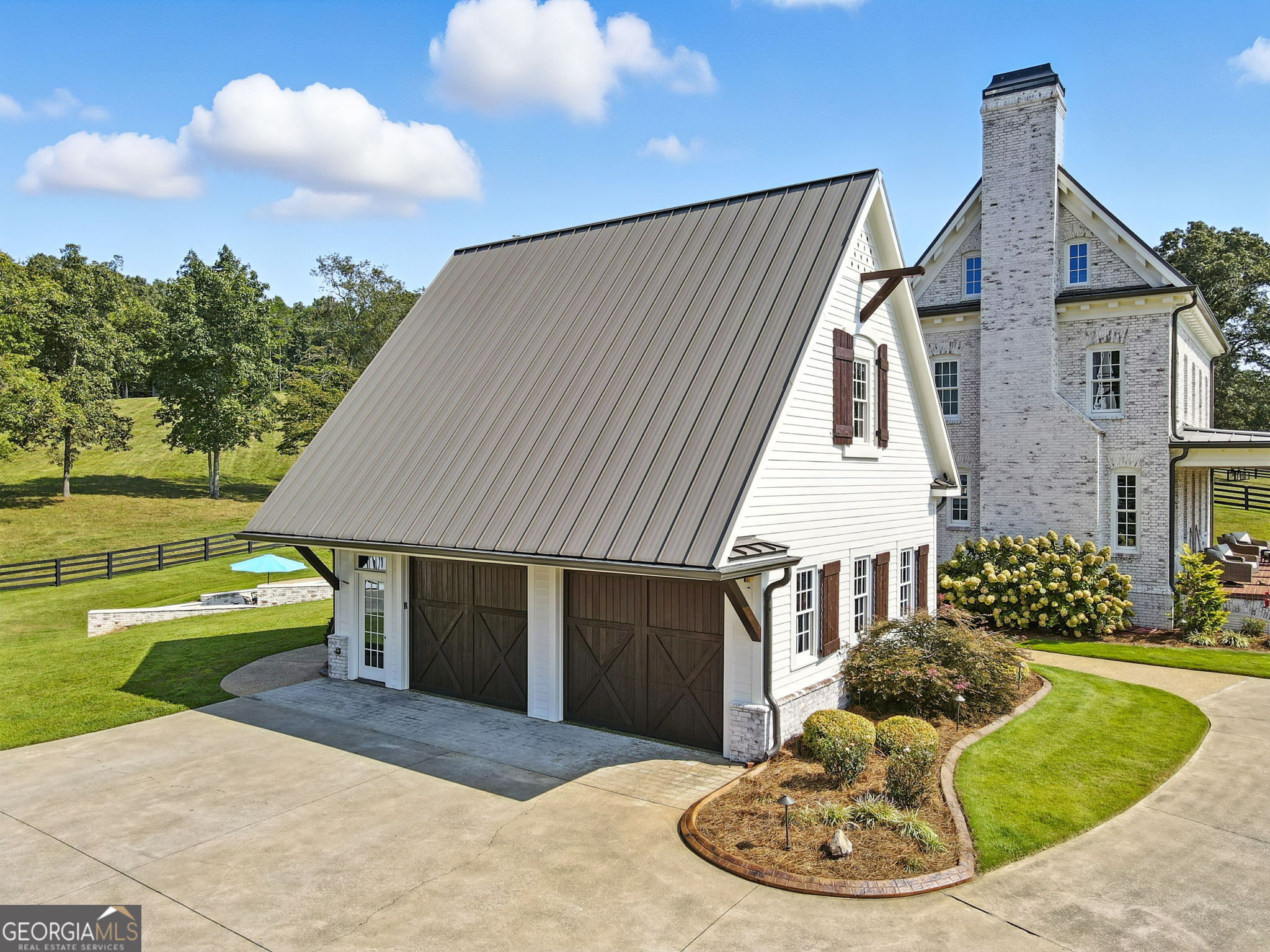 2229 Long RD