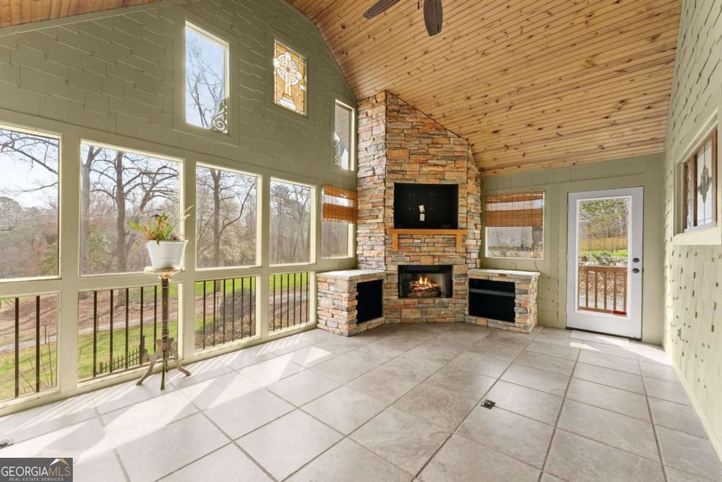 Photo of 5825 Sweetbottom Lane, Clermont, GA 30527 (MLS # 10706726)