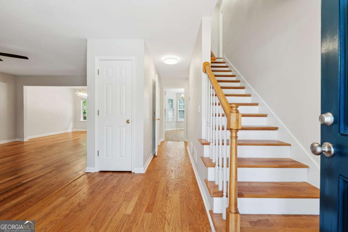 3055 Kennesaw DR NW