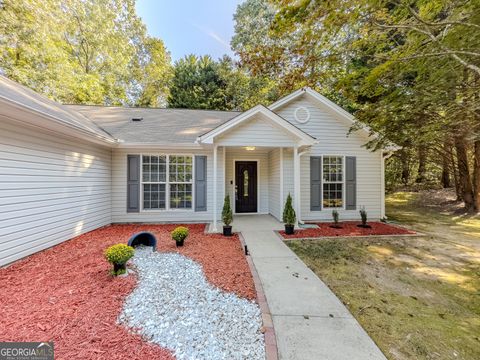 Photo of 2622 Sam Calvin Drive, Dacula, GA 30019 (MLS # 10611891)