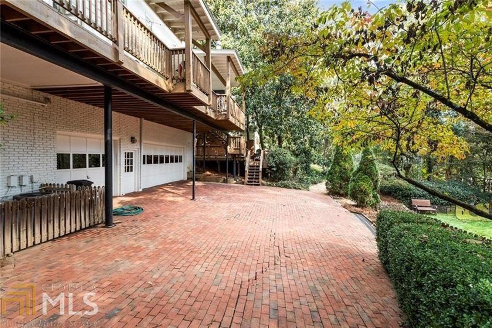 Vinings Forest - Residential